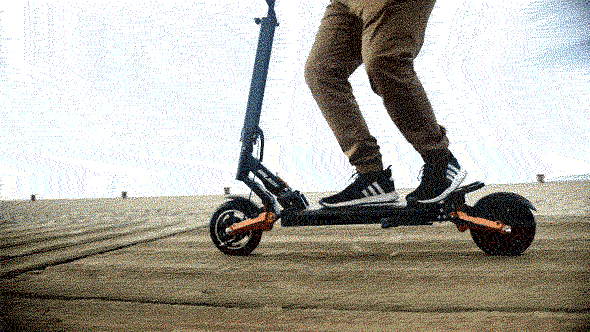 SPLACH-RANGER: Ultra-smooth Suspension E-Scooter to take you on a longer journey.