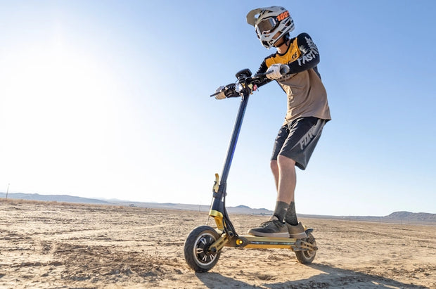 SPECIAL DEAL! SPLACH Thunder: Silky Smooth Dual Motor Electric Scooter