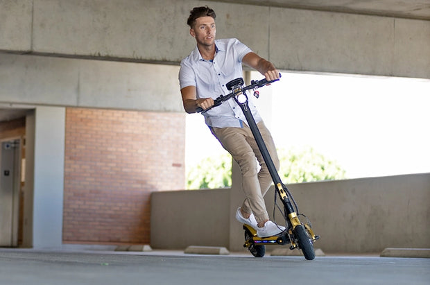 SPECIAL DEAL! SPLACH Thunder: Silky Smooth Dual Motor Electric Scooter