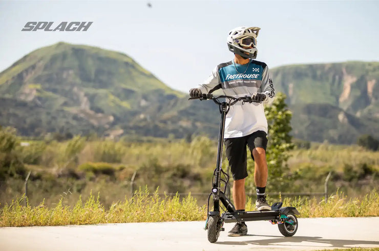 SPLACH Titan: A Dazzling SUV Like 2600W E-Scooter