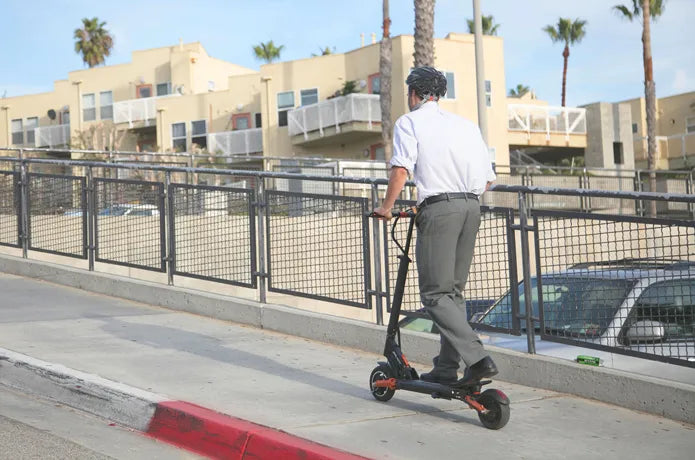 SPLACH Turbo Elite: Ultra-Smooth Suspension E-Scooter to propel